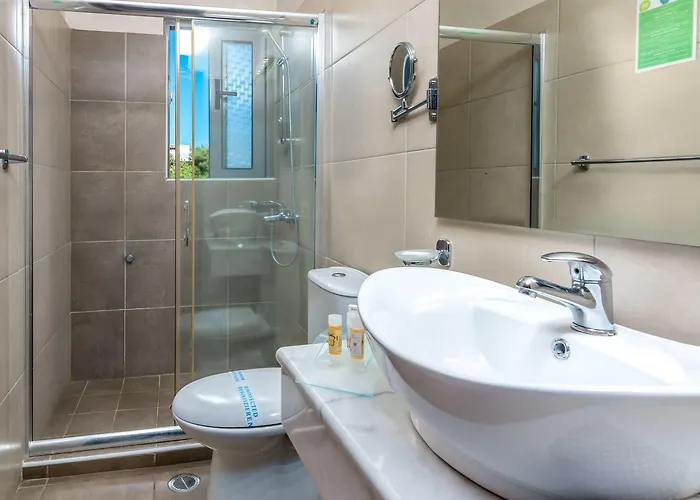 7palms מלון דירות 2*