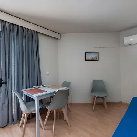 7palms شقة فندقية 2*