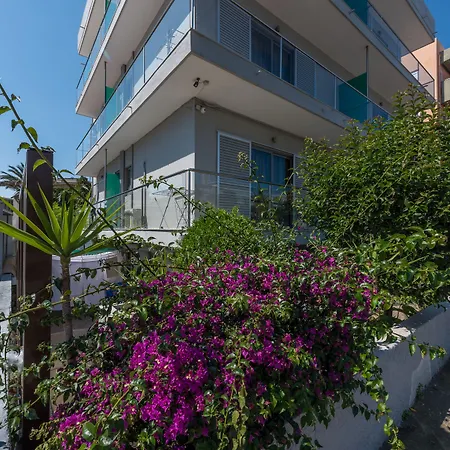 Apart Otel 7palms Rhodes City