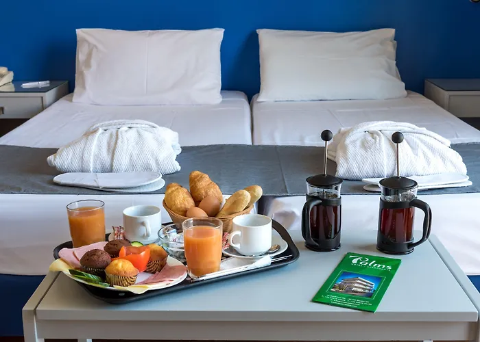 Aparthotel 7palms 2*