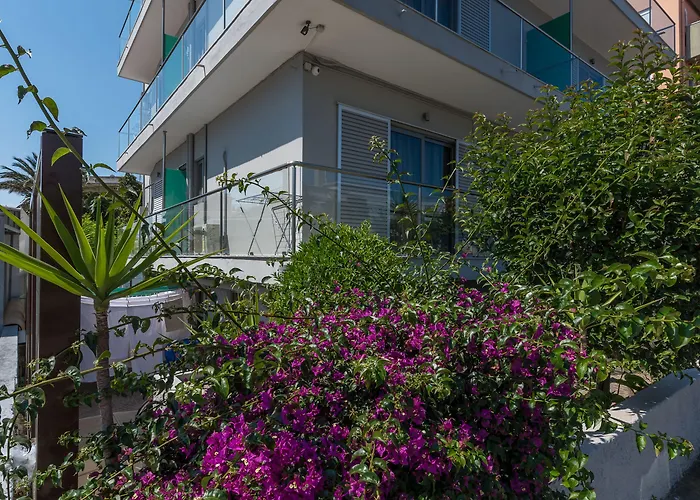 Aparthotel 7palms Rhodes City